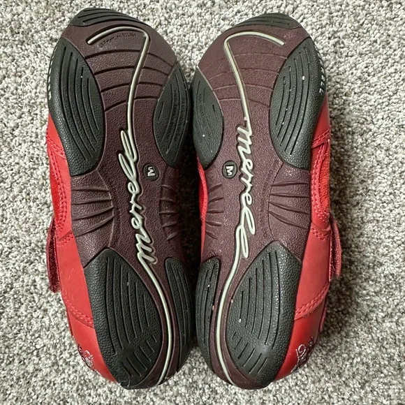 Merrell Kids Red Dress Shoes - Picture 2 of 3